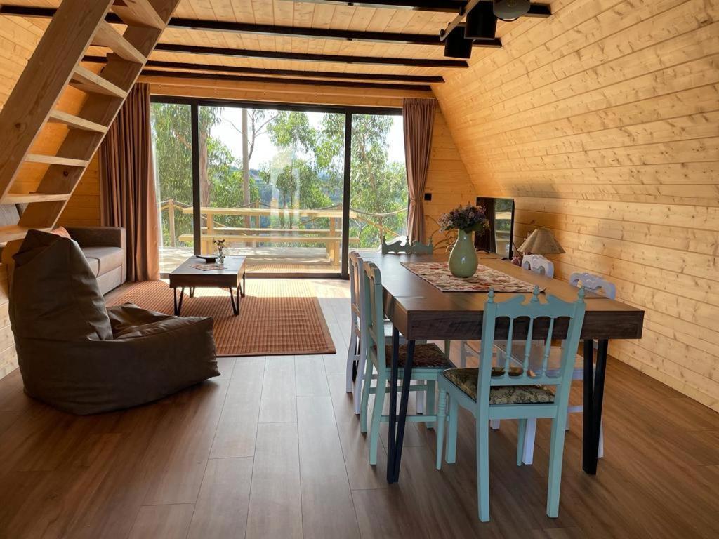 Medronho D'Ouro Bungalows Foz do Sousa Bagian luar foto